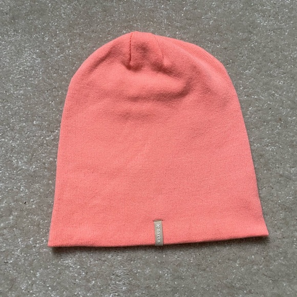 Winter hat - Picture 2 of 2